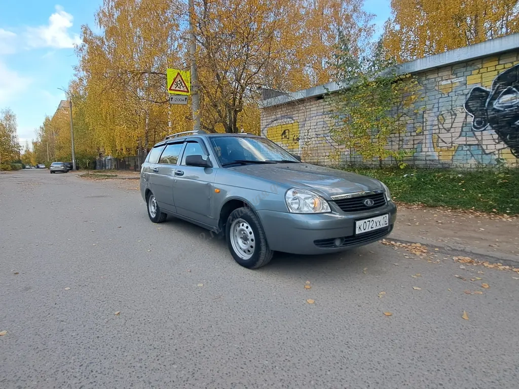 LADA Priora 2171 универсал, 2010